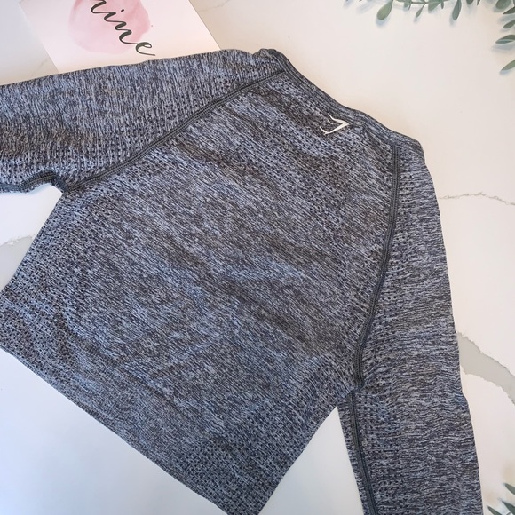 Gymshark Long Sleeve Crop Top - Picture 3 of 7